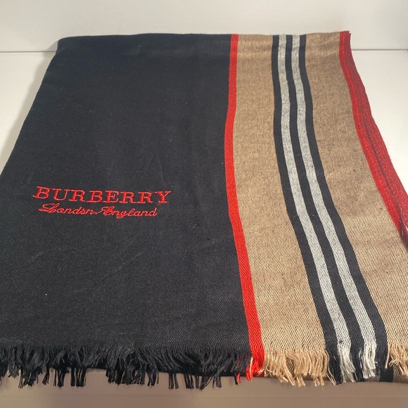 Burberry Cashmere Scarf - Picture 1 of 4